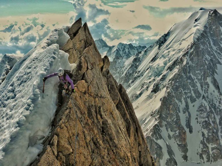 Escalada-en-cretas-y-terreno-alpino